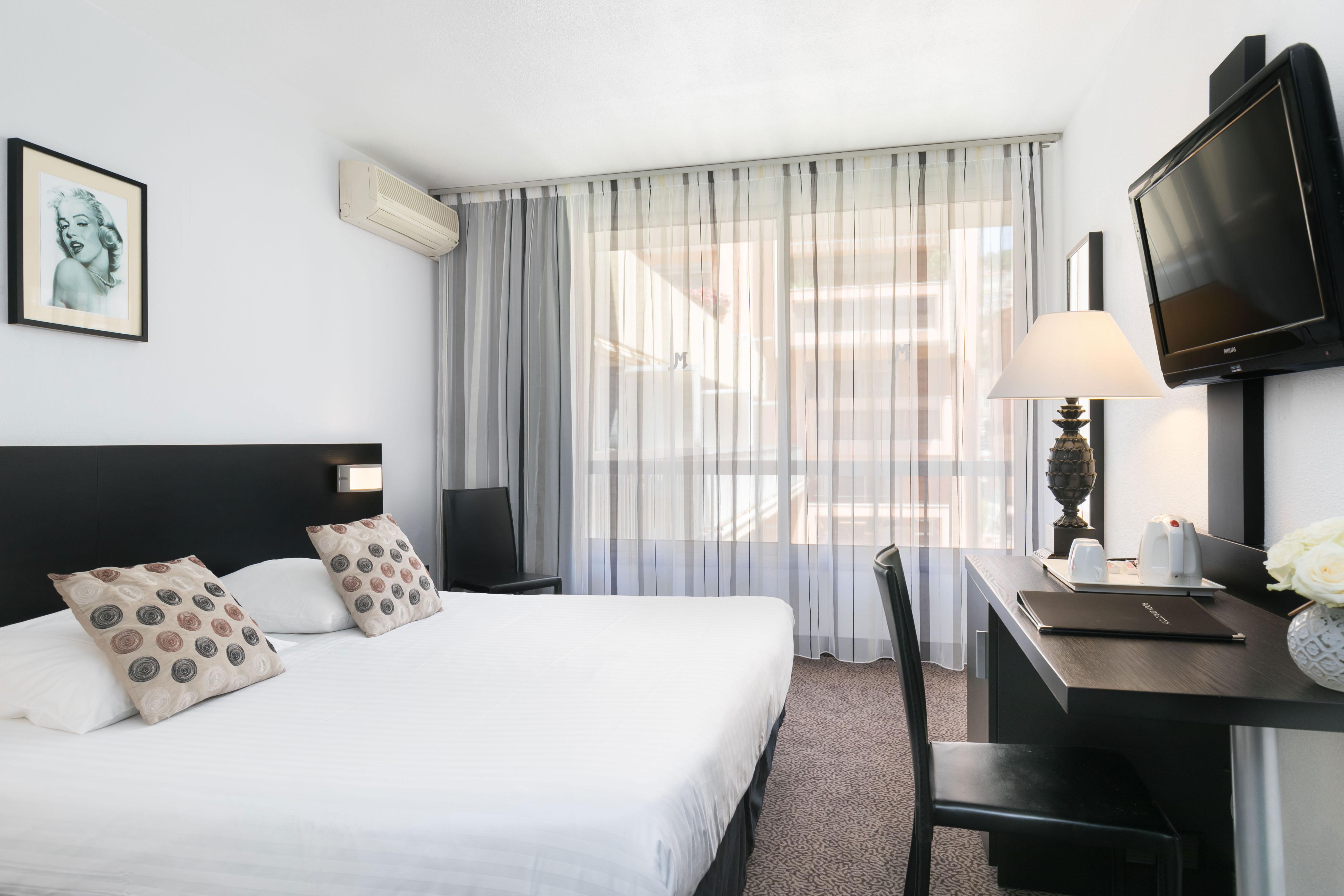 Best Western Hotel Mediterranee Menton Exterior photo